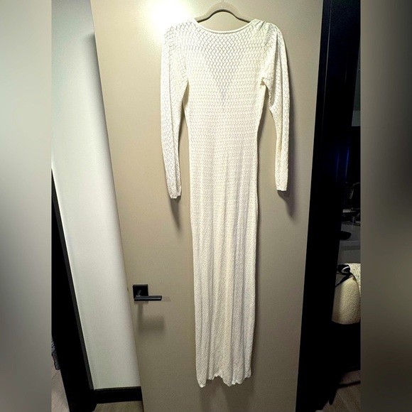 White Cover Up Long Sleeve Dress 🤍 - Picture 5 of 7